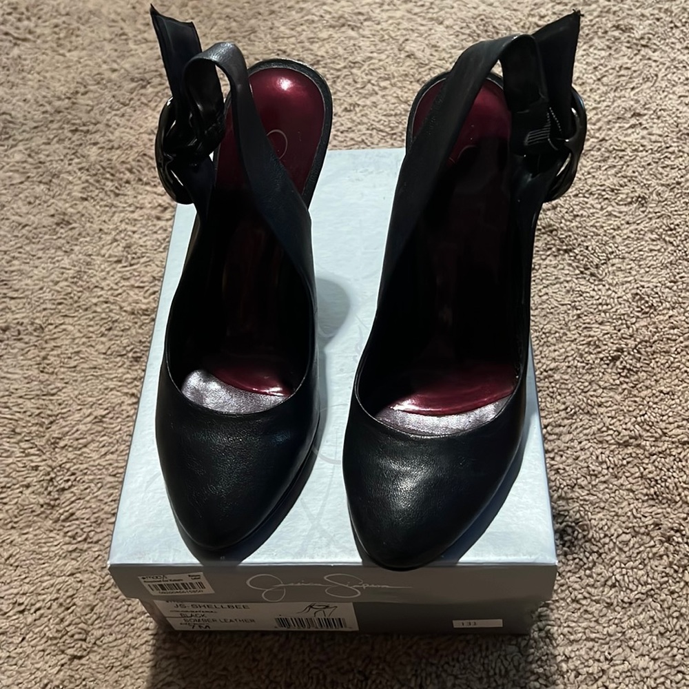 Jessica Simpson shoes size 7